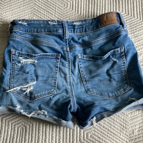 American Eagle Stretch Denim Shorts size 6 - Picture 2 of 8
